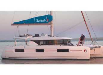 Rent a catamaran in Marina di Portorosa - Sunsail 46 Cat (Premium)
