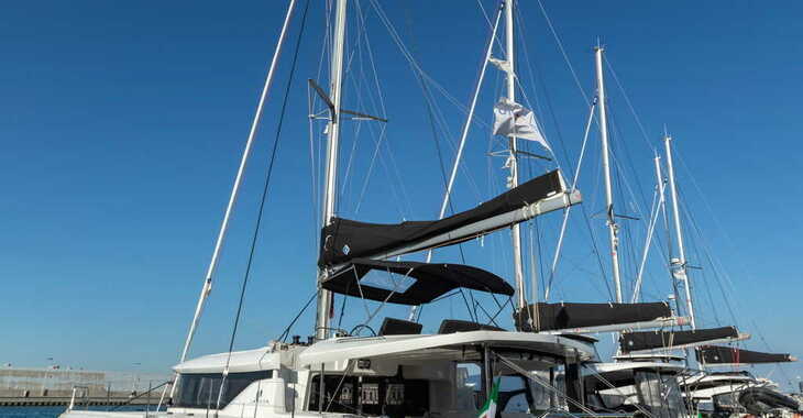 Chartern Sie katamaran in Marina di Portorosa - Lagoon 46