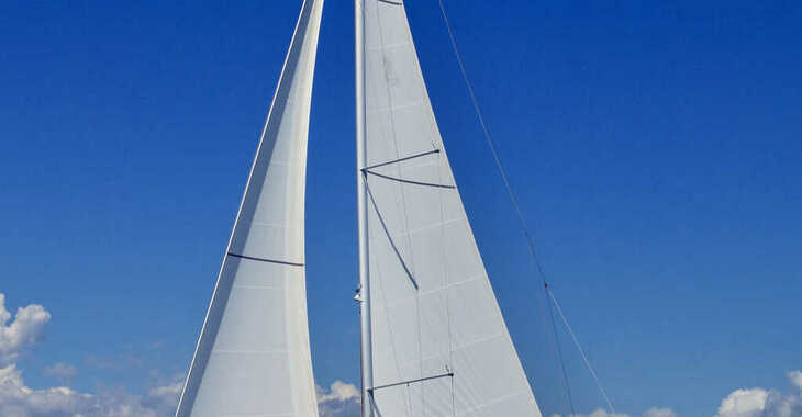 Chartern Sie segelboot in Marina di Scarlino - Oceanis 46.1