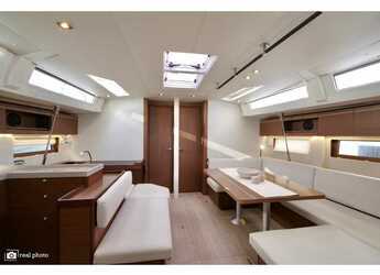 Rent a sailboat in Marina di Scarlino - Oceanis 51.1