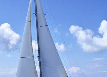 Rent a sailboat in Marina di Scarlino - Oceanis 51.1
