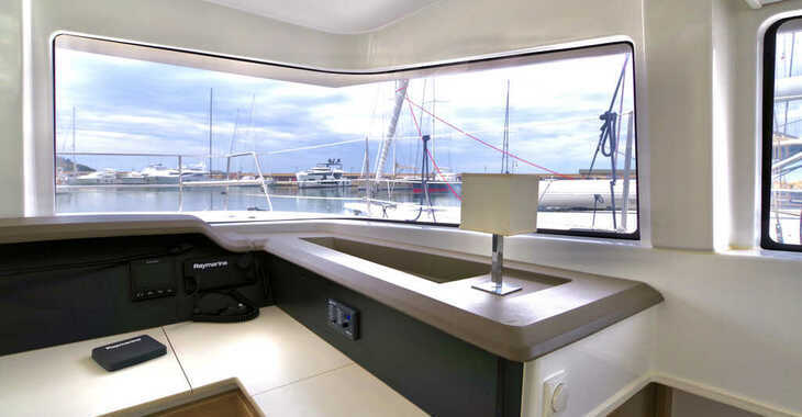 Rent a catamaran in Marina di Scarlino - Bali 4.1