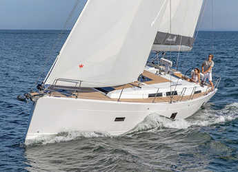 Rent a sailboat in Marina di Scarlino - Hanse 458