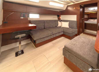 Rent a sailboat in Marina di Scarlino - Hanse 458