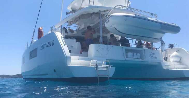 Rent a catamaran in Cagliari port (Karalis) - Lagoon 46 