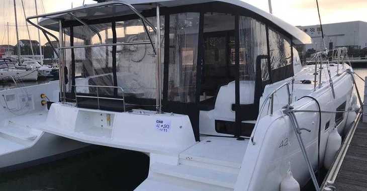 Alquilar catamarán en Club Naútico de Sant Antoni de Pormany - Lagoon 42