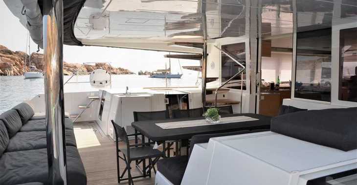 Rent a catamaran in Marina di Portisco - Lagoon 560 S2