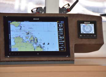 Rent a catamaran in Marina di Portisco - Lagoon 560 S2