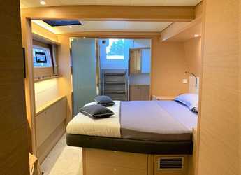 Rent a catamaran in Marina di Portisco - Lagoon 560 S2