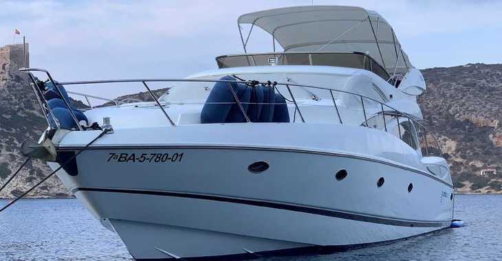 Chartern Sie yacht in Marina Deportiva Alicante - Sunseeker Manhattan 64