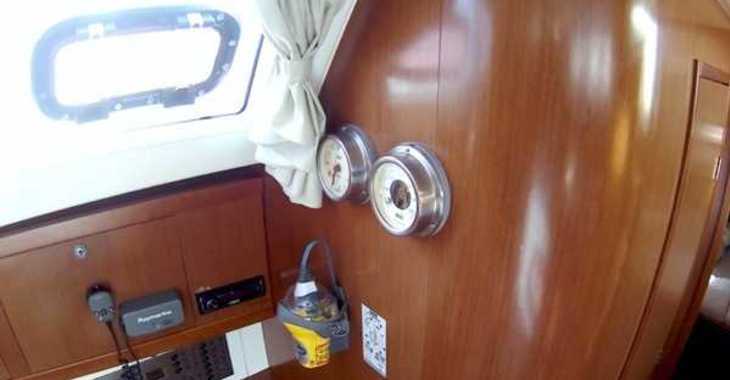 Chartern Sie segelboot in Marina d'Arechi - Oceanis 46