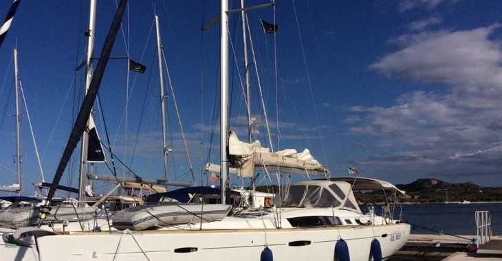 Rent a sailboat in Marina d'Arechi - Oceanis 46
