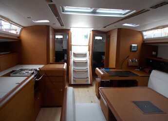 Rent a sailboat in Marina di Stabia - Sun Odyssey 519 - 5 + 1 cab.