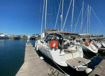 Rent a sailboat in Marina di Stabia - Sun Odyssey 519 - 5 + 1 cab.