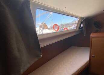 Rent a sailboat in Marina di Stabia - Sun Odyssey 519 - 5 + 1 cab.