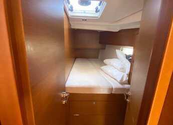 Rent a sailboat in Marina di Stabia - Sun Odyssey 519 - 5 + 1 cab.