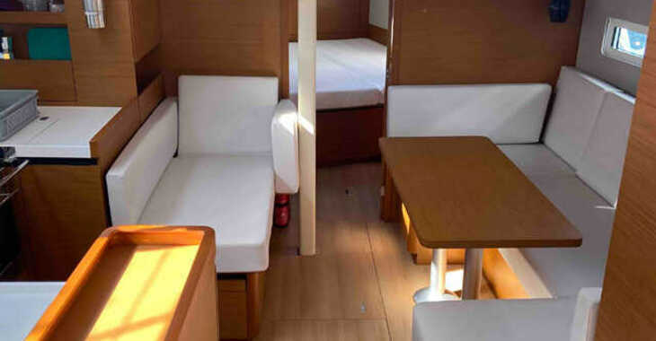 Chartern Sie segelboot in Marina di Stabia - Sun Odyssey 410 - 3 cab.