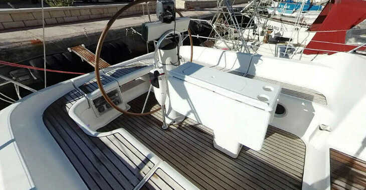 Chartern Sie segelboot in Marina Betina - Sun Odyssey 42.2