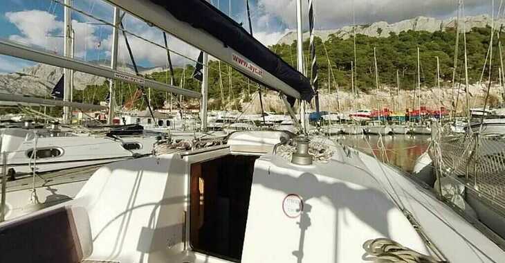 Chartern Sie segelboot in Marina Betina - Elan 40