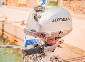 Chartern Sie segelboot in Lavrion Marina - Sun Odyssey 440