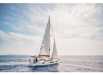 Chartern Sie segelboot in Lavrion Marina - Sun Odyssey 440