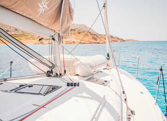 Chartern Sie segelboot in Lavrion Marina - Sun Odyssey 440