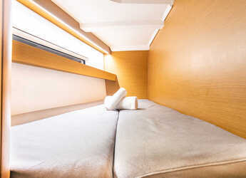 Chartern Sie segelboot in Lavrion Marina - Sun Odyssey 440