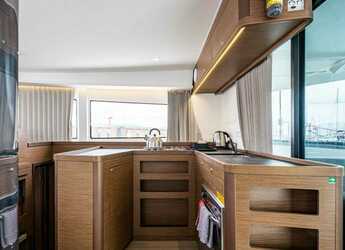 Alquilar catamarán en Nidri Marine - Lagoon 42