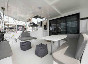 Alquilar catamarán en Nidri Marine - Lagoon 42