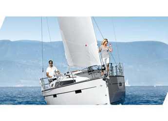 Rent a sailboat in Nidri Marine - Bavaria 37