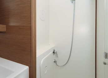 Alquilar catamarán en Marina Sukosan (D-Marin Dalmacija) - Lagoon 42