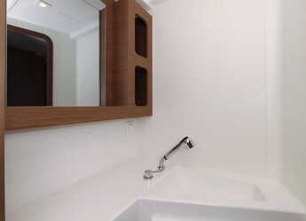 Alquilar catamarán en Marina Sukosan (D-Marin Dalmacija) - Lagoon 42