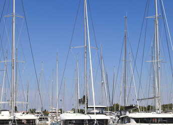 Alquilar catamarán en Marina Sukosan (D-Marin Dalmacija) - Lagoon 42