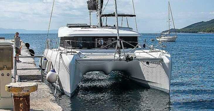 Rent a catamaran in Marina Skiathos  - Lagoon 42 (A/C, Watermaker, Gen)_12