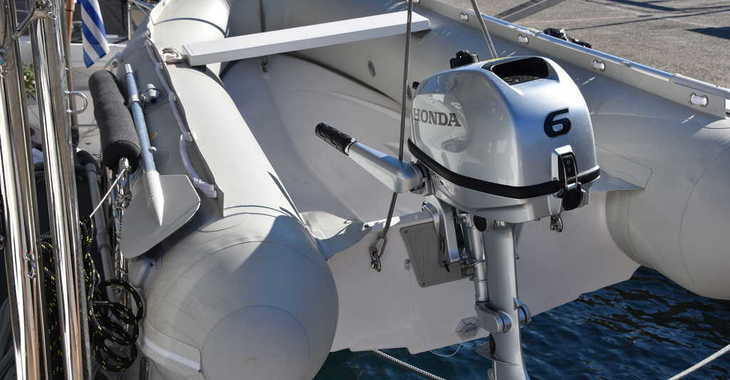 Rent a catamaran in Marina Skiathos  - Lagoon 42 (A/C, Watermaker, Gen)