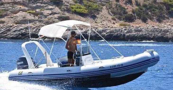 Rent a motorboat in Port of Santa Eulària  - Zodiac Medline II