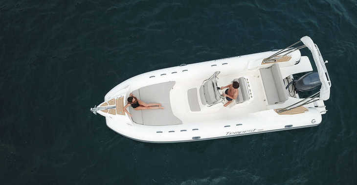 Chartern Sie motorboot in Marina Ibiza - Capelli Tempest 700