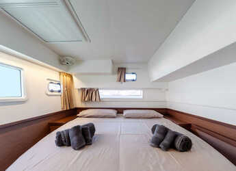 Alquilar catamarán en Porto Capo d'Orlando Marina - Lagoon 42