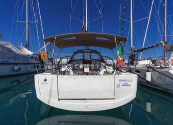 Rent a sailboat in Porto Capo d'Orlando Marina - Sun Odyssey 349