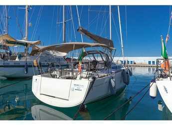 Chartern Sie segelboot in Porto Capo d'Orlando Marina - Sun Odyssey 349