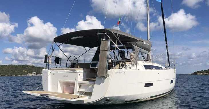 Rent a sailboat in Marina di Porto Rotondo - Dufour 430 Grand Large