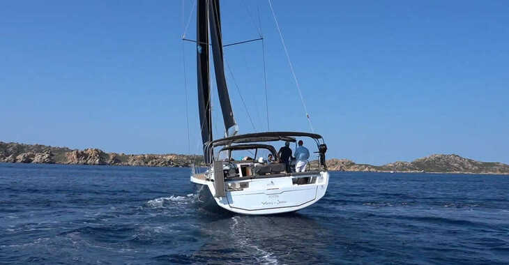 Rent a sailboat in Marina di Porto Rotondo - Dufour 470