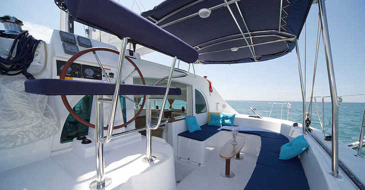 Chartern Sie katamaran in Platja des Jondal - Lagoon 380