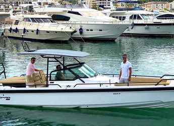 Chartern Sie motorboot in Port d´Alcudia/Port de Alcudiamar Marina - Axopar 28 TT
