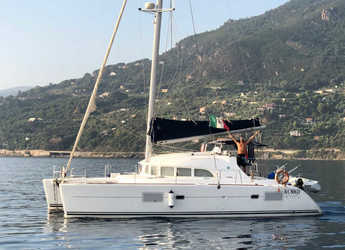 Rent a catamaran in Marina di Villa Igiea - Lagoon 380