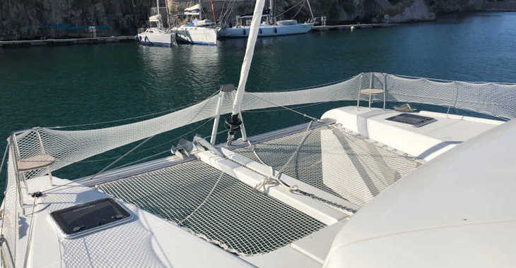 Rent a catamaran in Marina di Villa Igiea - Lagoon 42
