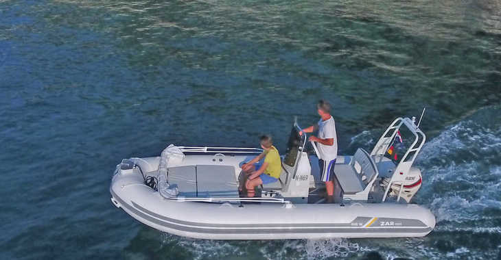 Chartern Sie schlauch-/beiboot in Port of Pollensa - Zar mini LUX 16