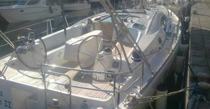 Rent a sailboat in Marina di Portorosa - Oceanis 40