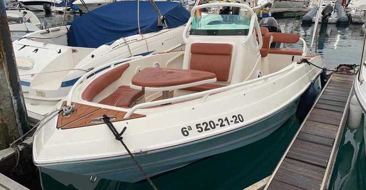 Rent a motorboat in Port of Colon - Pronautica 660 Slam