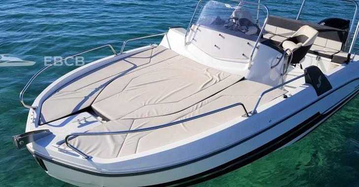 Rent a motorboat in Club Nautic Costa Brava - Beneteau Flyer 6.6 Sundeck